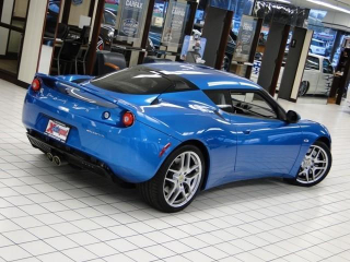 Illustration for article titled Why Buy A Base Porsche Cayman When You Can Get A Lotus For Less?